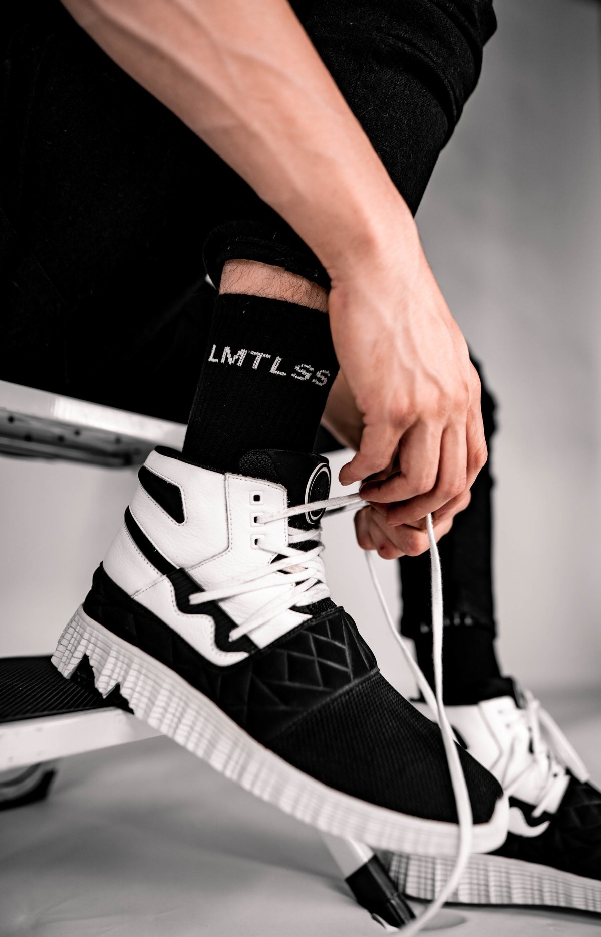 LMTLSS Crew Length Socks